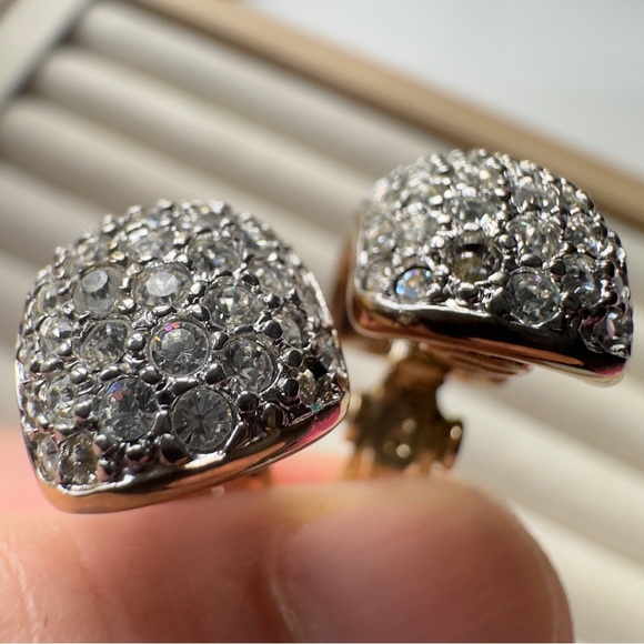 Vintage Carolee Rhinestone Pave Clip On Earrings - Picture 6 of 11